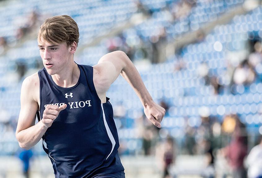 Quinn Lansill running